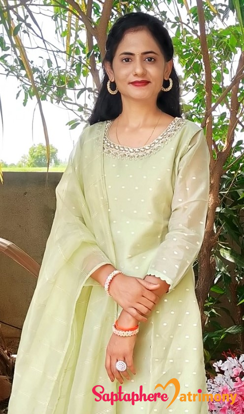 Dr.Madhuri