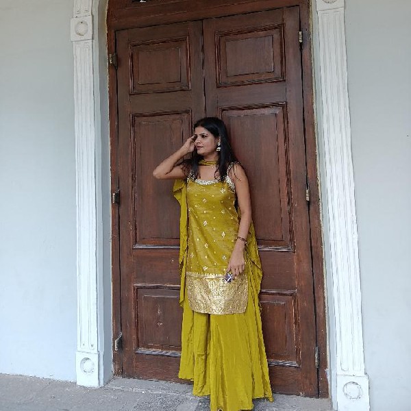 Dr.Vaishali