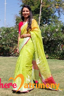 Dr.Akshada