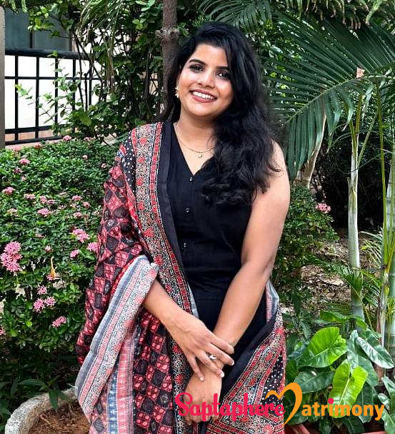 Dr.Tejashree