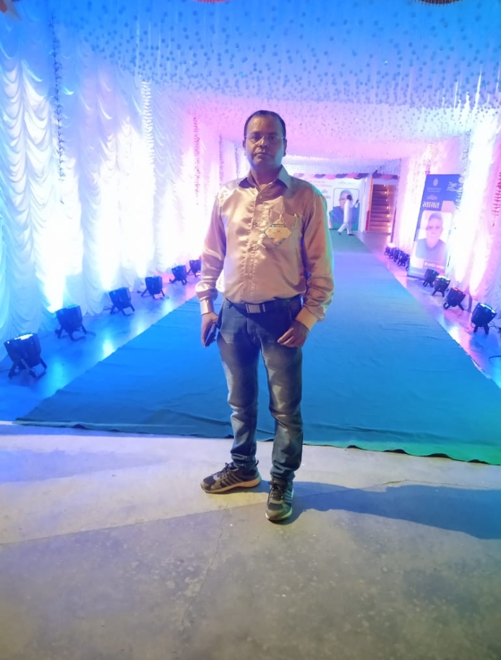 Dinesh 