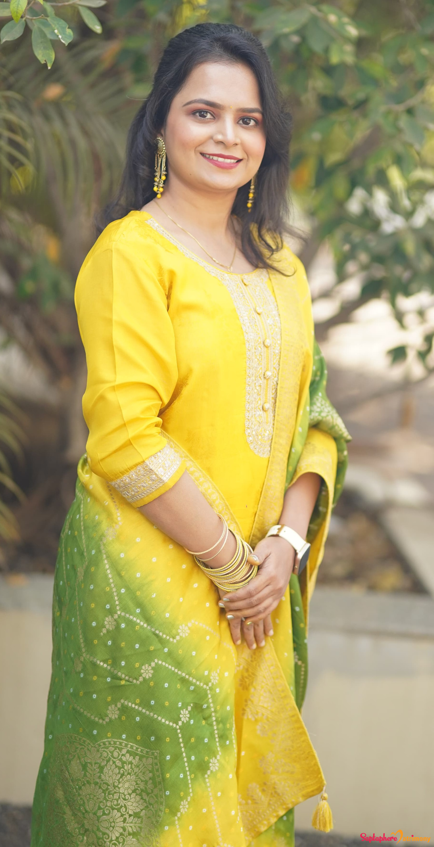 Dr.Neha