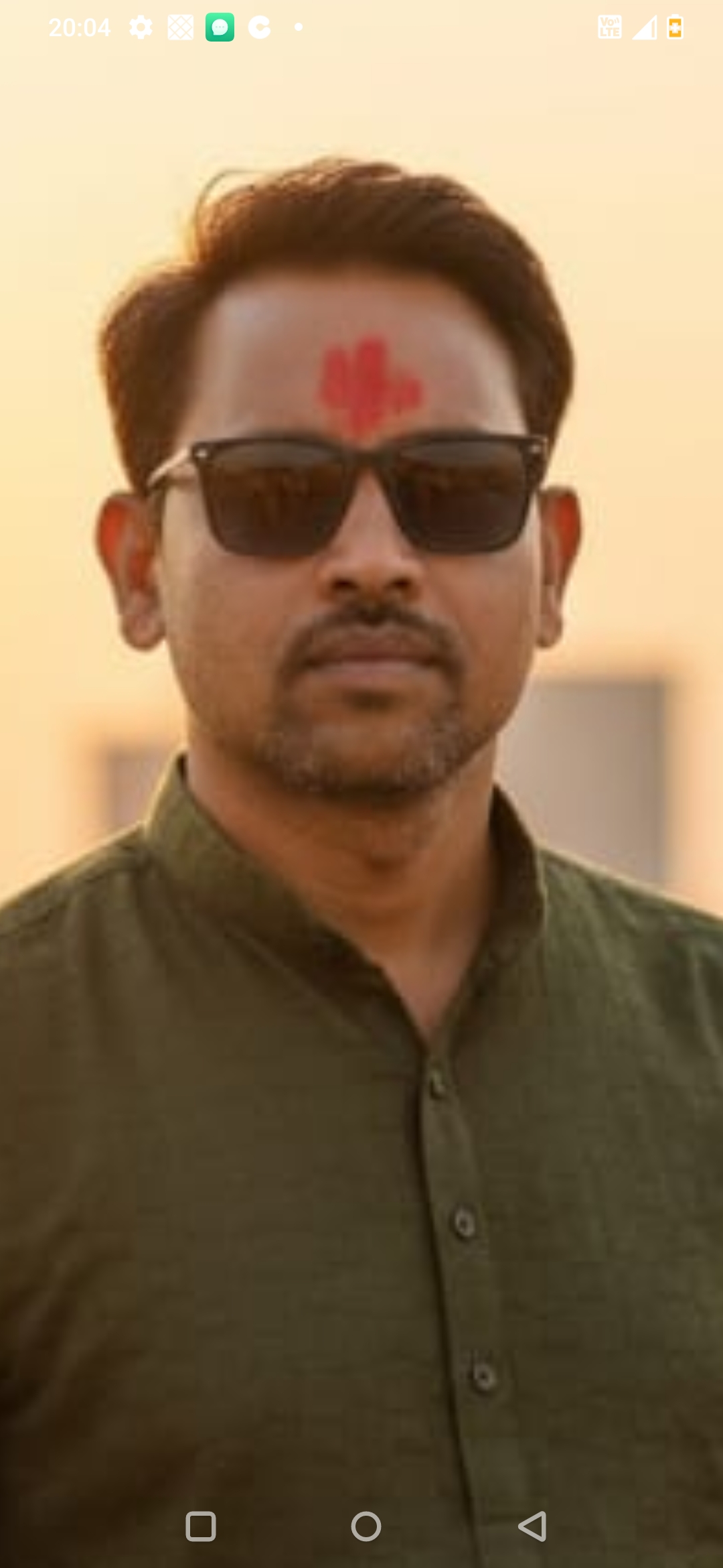 Dinesh 