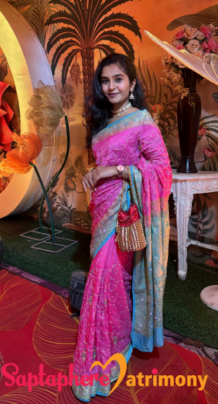 Dr.Apurva