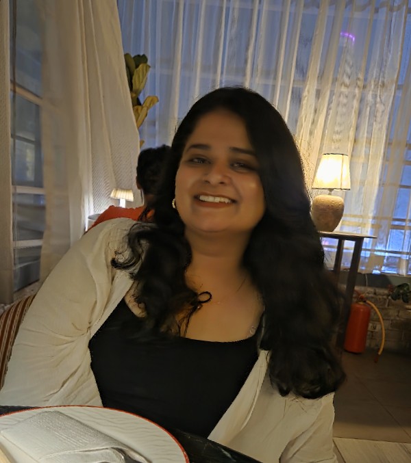  Dr.Roshni