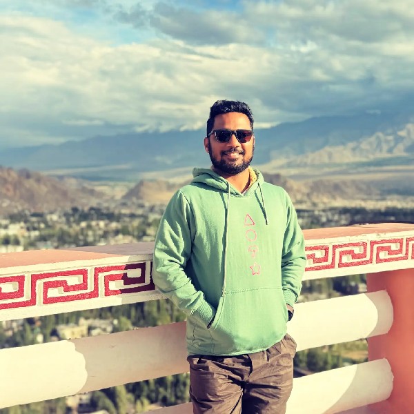 Dr.Shivsharan