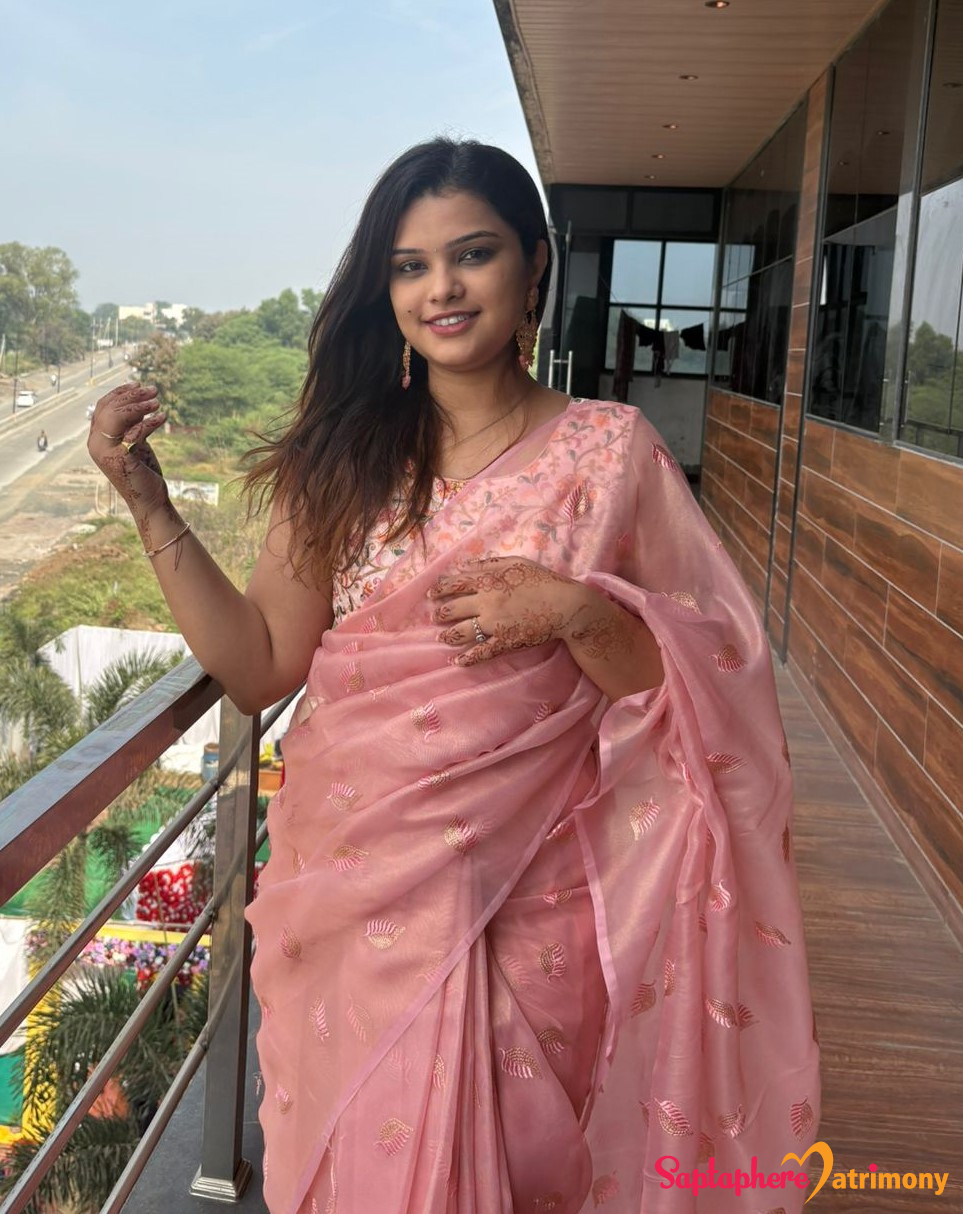 Dr.Aayushi