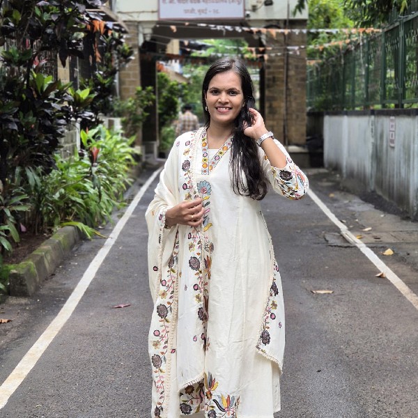 Dr.Yogini 