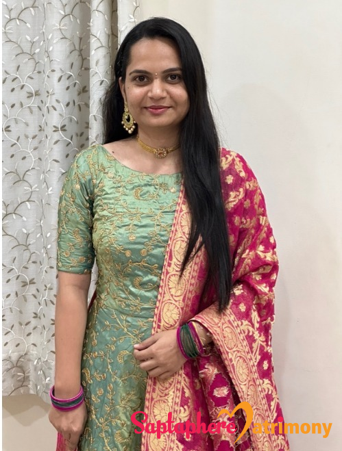 Dr.Prachi