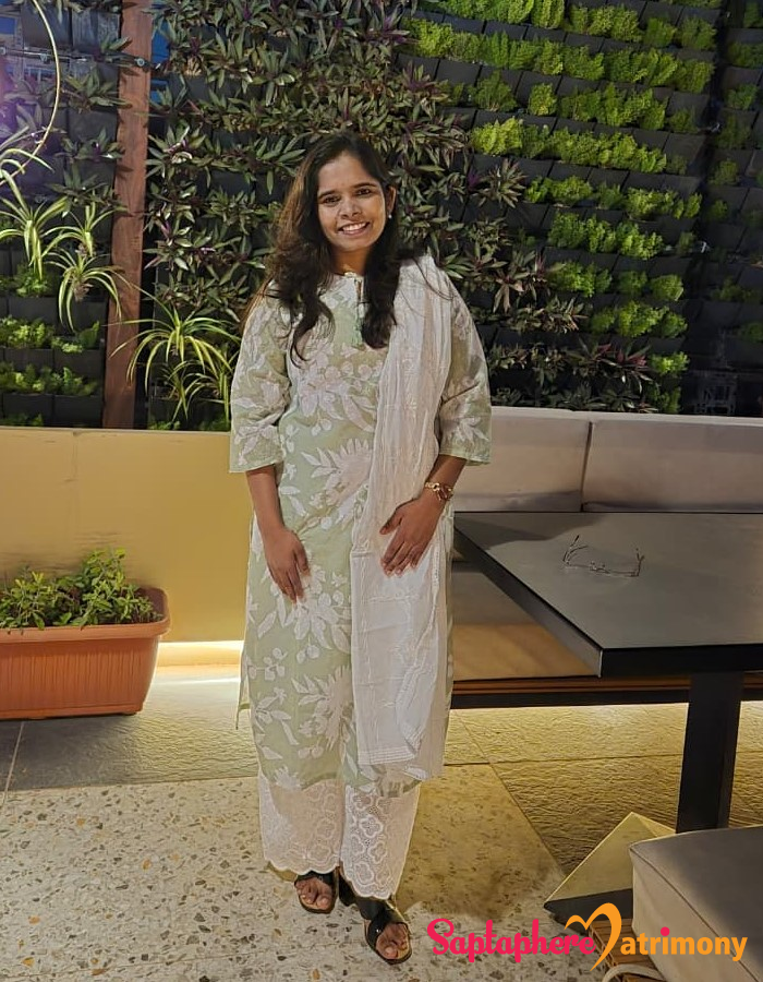 Dr.Shweta