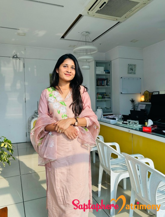 Dr.Poonam