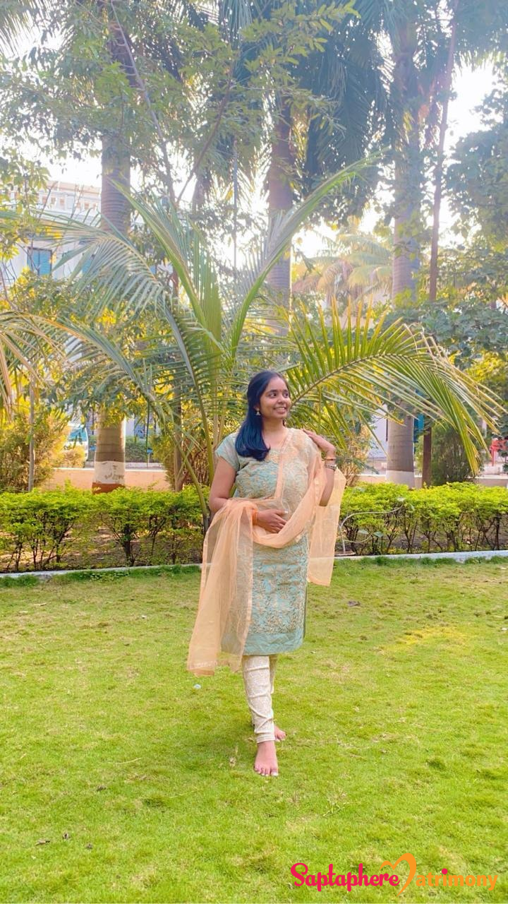 Dr.Akansha
