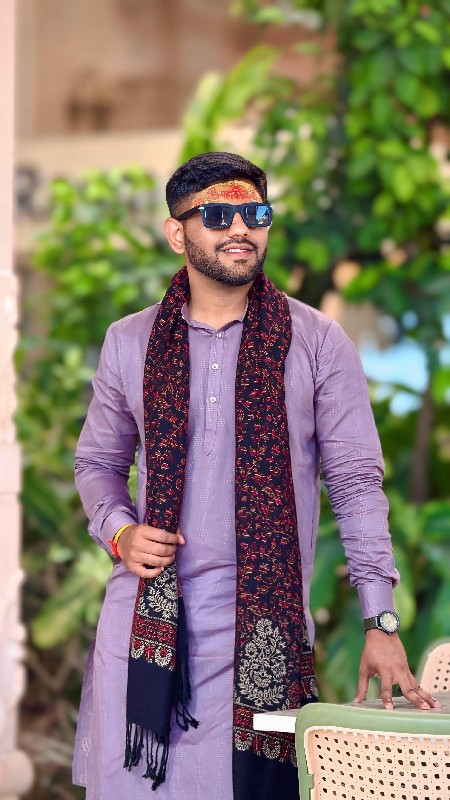 Aniket 