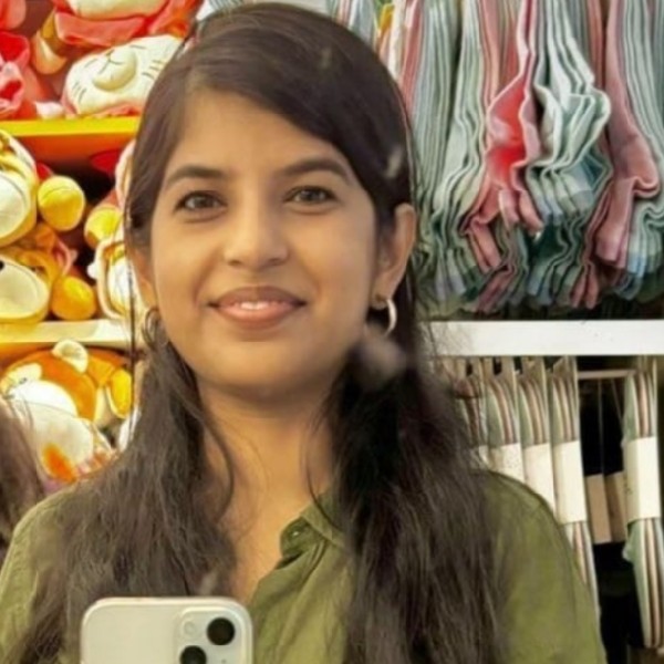 Dr.Shubhada