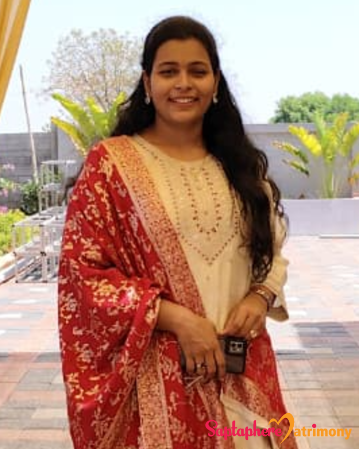 Dr.Vrushali